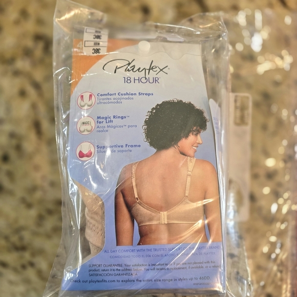 Playtex Womens 18 Hour Ultimate Lift Support Wirefree Bra Size 38C Nude Beig NEW - Picture 5 of 5